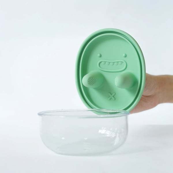 Mint snack container with flexible fingertip opening